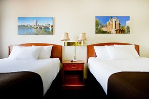 Riviera Motor Inn
