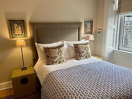 Antler Guest House