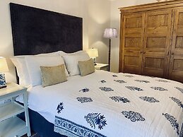 Antler Guest House