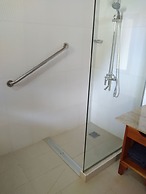 Charela Inn Hotel
