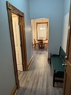Hermann Crown Suites