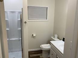 Hermann Crown Suites