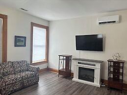 Hermann Crown Suites
