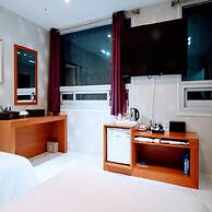 Gukje Business Hotel