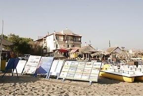 Troulis Seaside