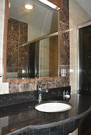 Emily Rose Hotel