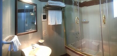 Golden Palace Hotel