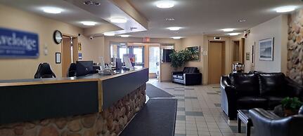 Travelodge by Wyndham Lacombe
