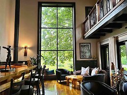 Malachite Manor