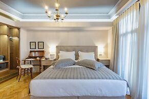 Sweet Home Hotel