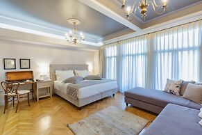 Sweet Home Hotel