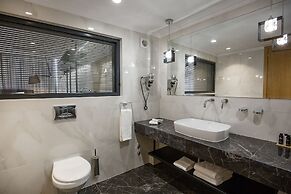 Sweet Home Hotel