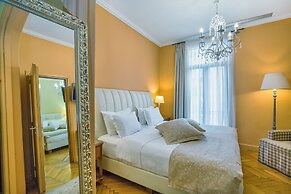 Sweet Home Hotel