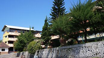 Hotel Surya Indah