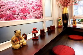 Tomodachi House