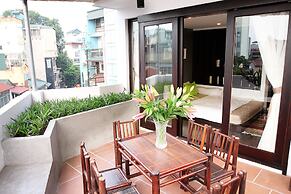 Tomodachi House