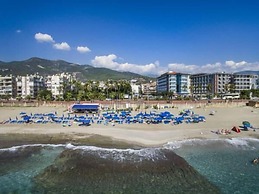 Parador Beach Hotel