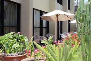 Hotel Holiday Suites