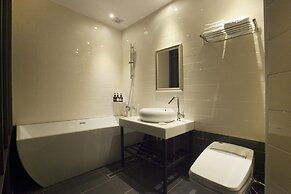 Brown Dot Hotel