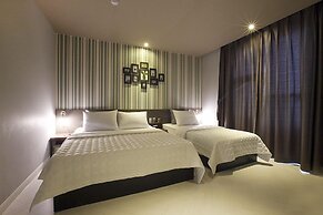 Brown Dot Hotel