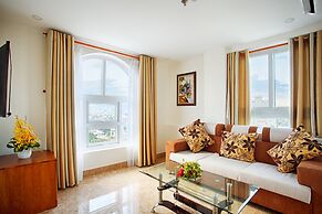 Titan Hotel