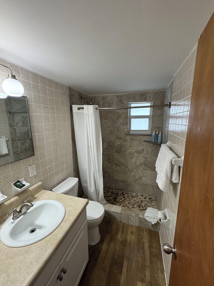 Knight's Key Suites