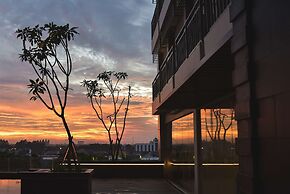 Golden Tulip Essential Tangerang