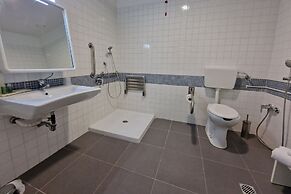 Inn Naples Airport