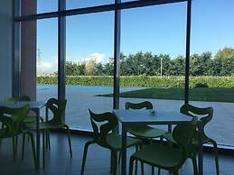 Inn Naples Airport