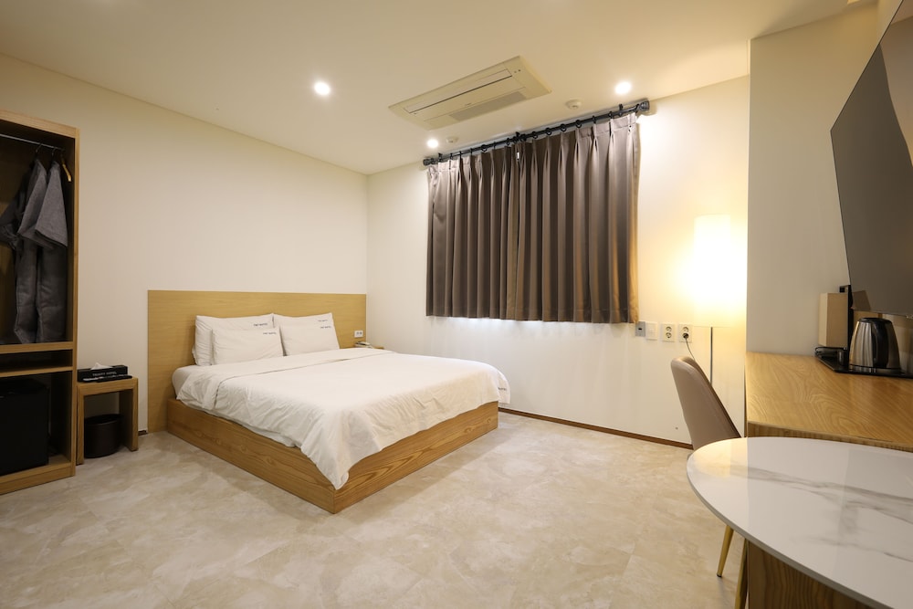 TRT Hotel