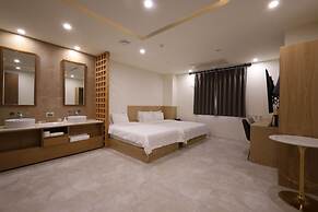 TRT Hotel