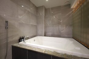 TRT Hotel