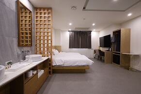 TRT Hotel