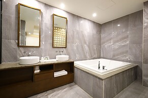 TRT Hotel