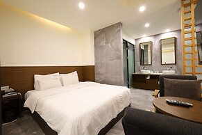 TRT Hotel