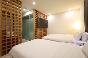 TRT Hotel