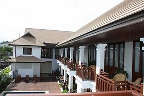 Athena Hotel