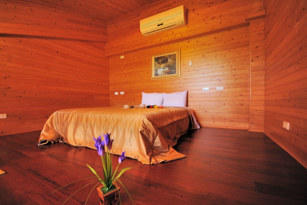 Aurora B&B