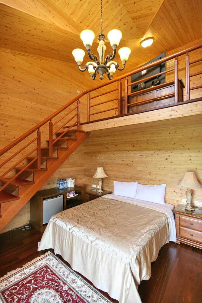 Aurora B&B