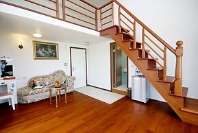 Aurora B&B