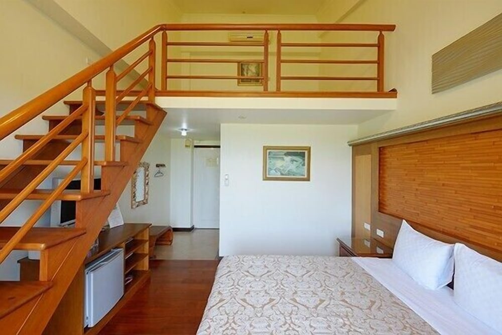 Aurora B&B