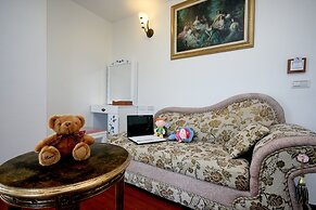 Aurora B&B