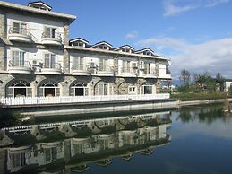 Aurora B&B