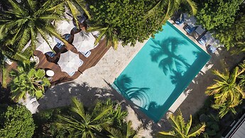 The Oasis at Grace Bay
