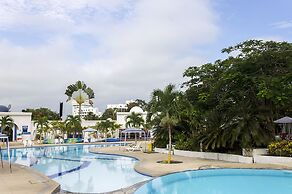 Green9 Hotel & Beach Resort Same