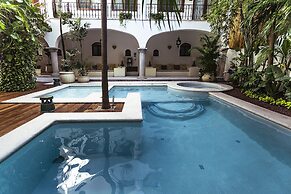 Fabiola Condo Hotel