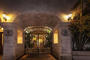 Fabiola Condo Hotel