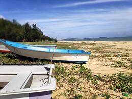 Semarak Beach Inn