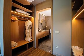 Trendy Lara Hotel