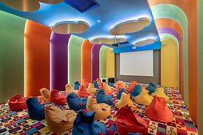 Trendy Lara Hotel